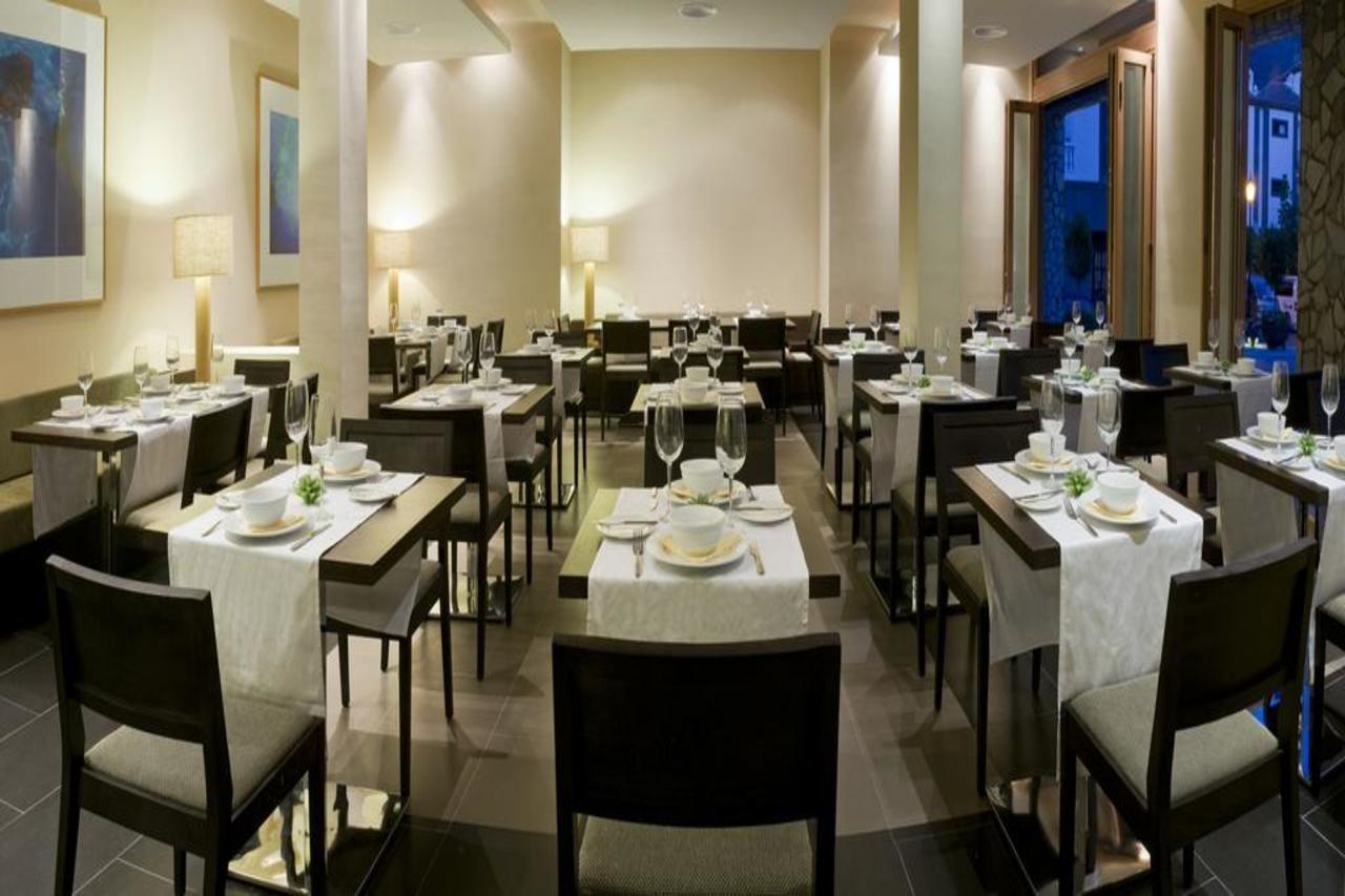 Hotel Playa Calera บาเญ กรันเรย์ ภายนอก รูปภาพ