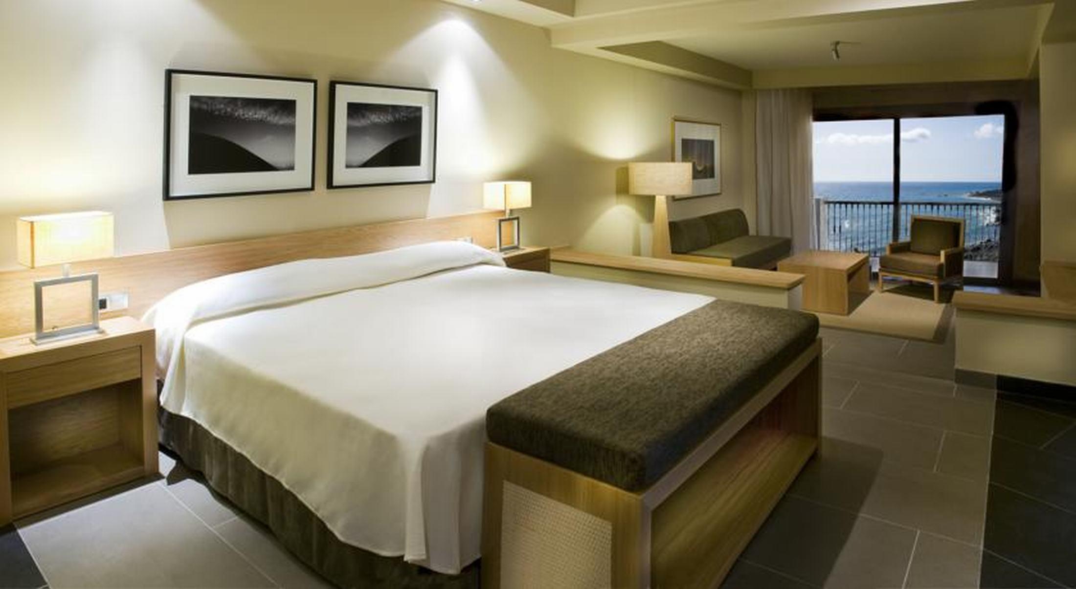 Hotel Playa Calera บาเญ กรันเรย์ ภายนอก รูปภาพ