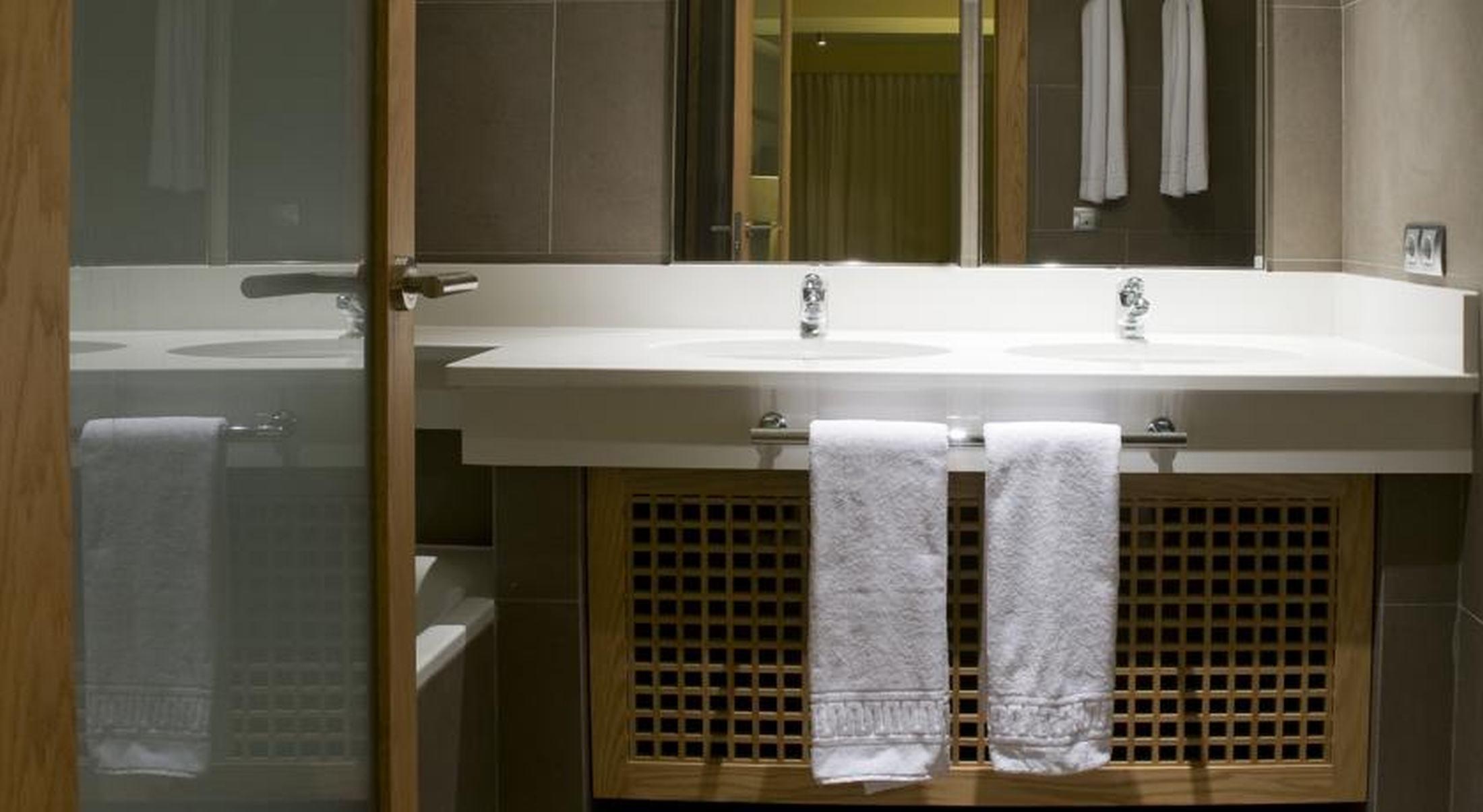 Hotel Playa Calera บาเญ กรันเรย์ ภายนอก รูปภาพ