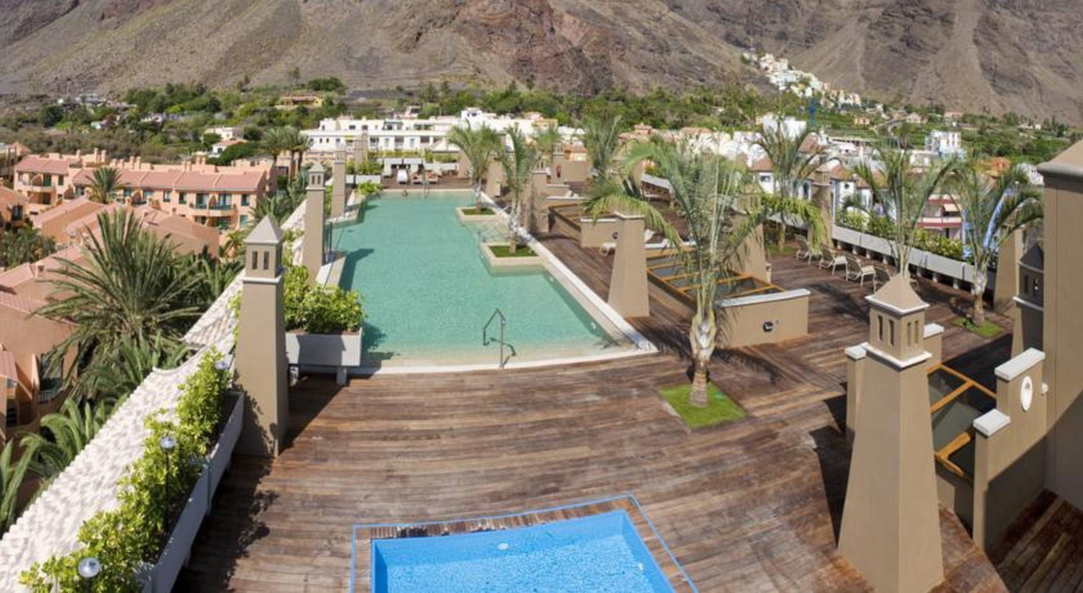 Hotel Playa Calera บาเญ กรันเรย์ ภายนอก รูปภาพ