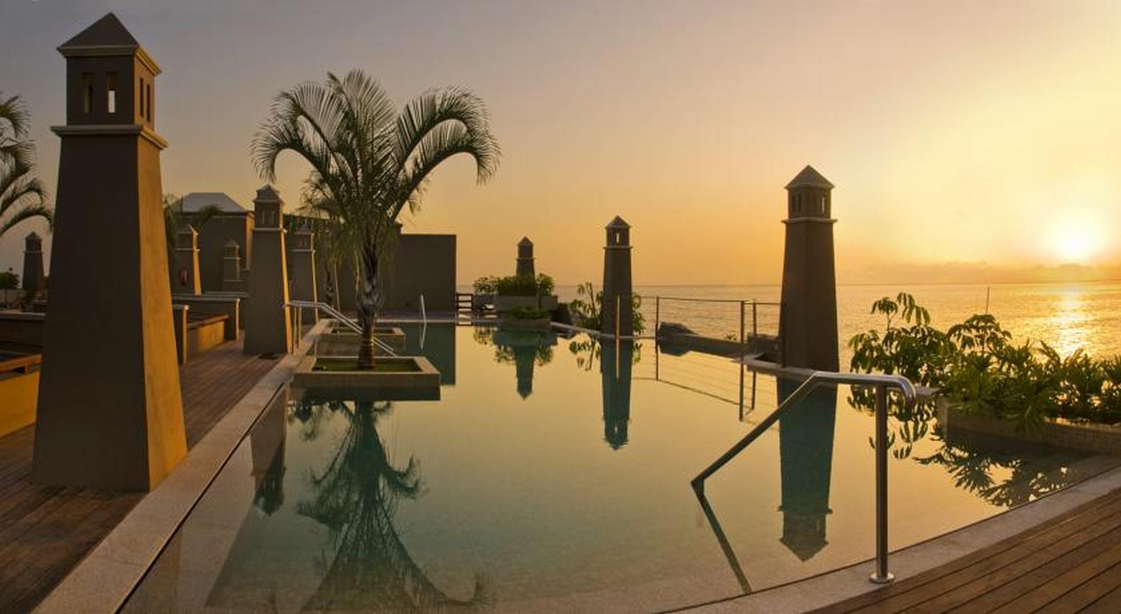 Hotel Playa Calera บาเญ กรันเรย์ ภายนอก รูปภาพ